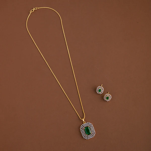 Green Diamond Stone Mid length Pendant chain
